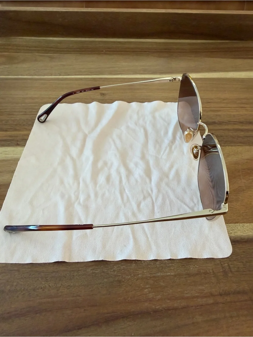 Women's Gold Frame Sunglasses with Brown Gradient Lenses
